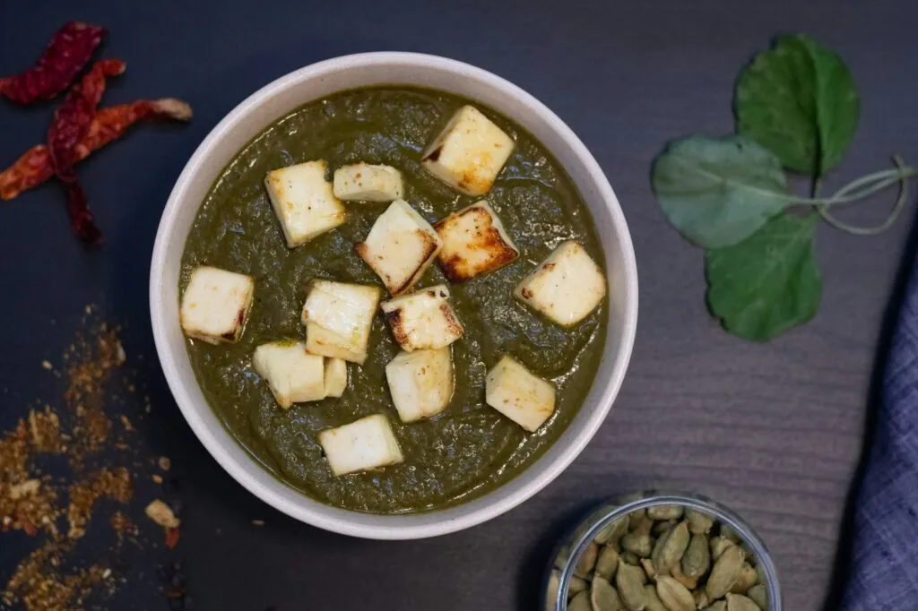 बेस्ट पालक पनीर रेसिपी | ढाबा स्टाइल पालक पनीर रेसिपी | Palak Paneer Recipe in Hindi