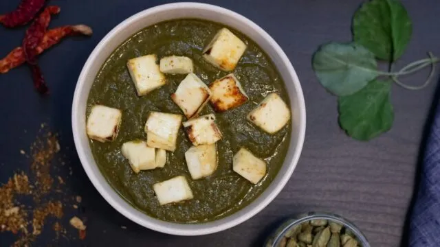 बेस्ट पालक पनीर रेसिपी | ढाबा स्टाइल पालक पनीर रेसिपी | Palak Paneer Recipe in Hindi