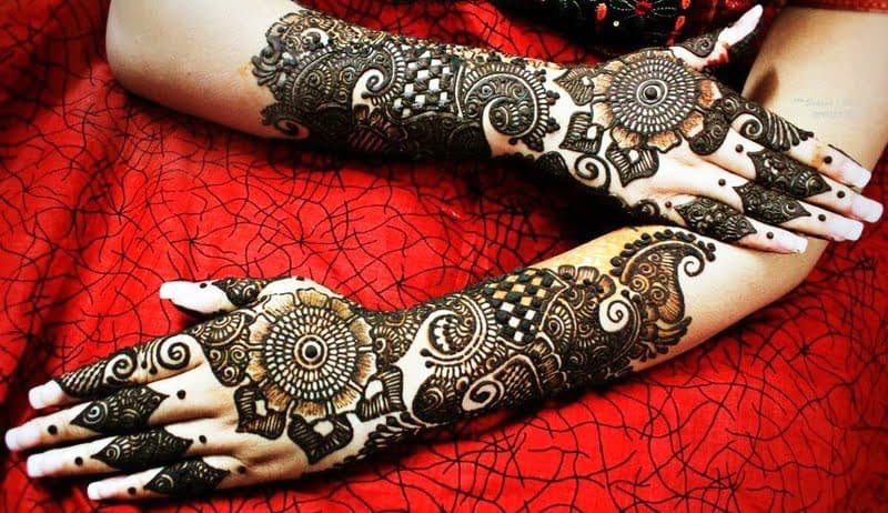 Easy & Simple Mehndi Designs for Eid – Pakistani Top Picks