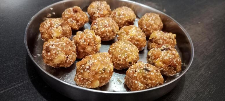 Dry Fruits laddu