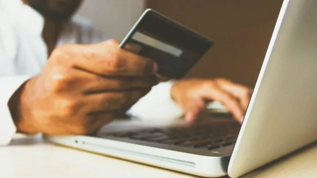 Shopify vs WooCommerce in India: Which Should You Choose for Your Store?