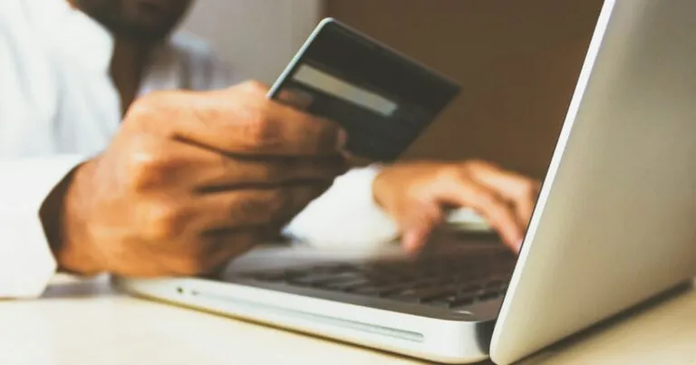 Shopify vs WooCommerce in India: Which Should You Choose for Your Store?